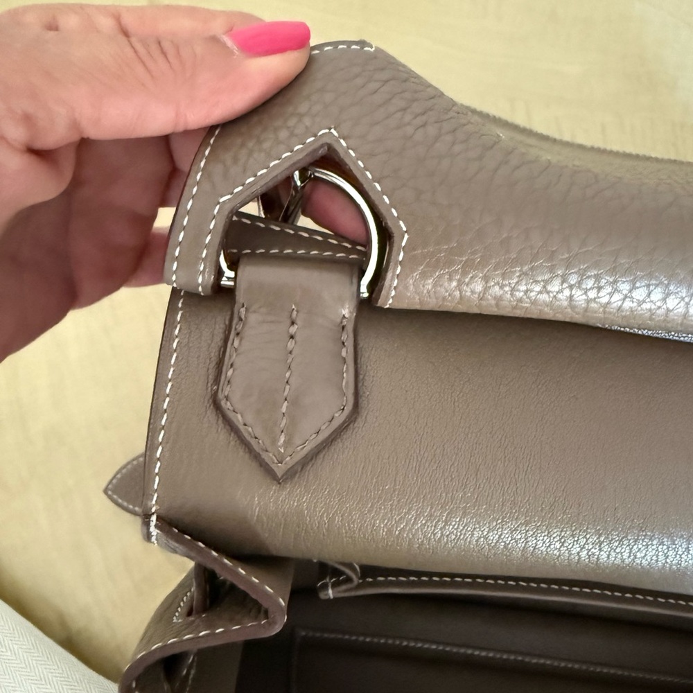 Hermès Taurillon Clemence Jypsiere 31 in Etoupe, great preowned condition - Picture 10 of 14